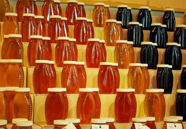 بازار بزرگ فروش عسل چهل گیاه در تهران
